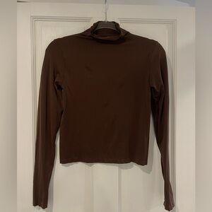 Skims brown long sleeve turtleneck top